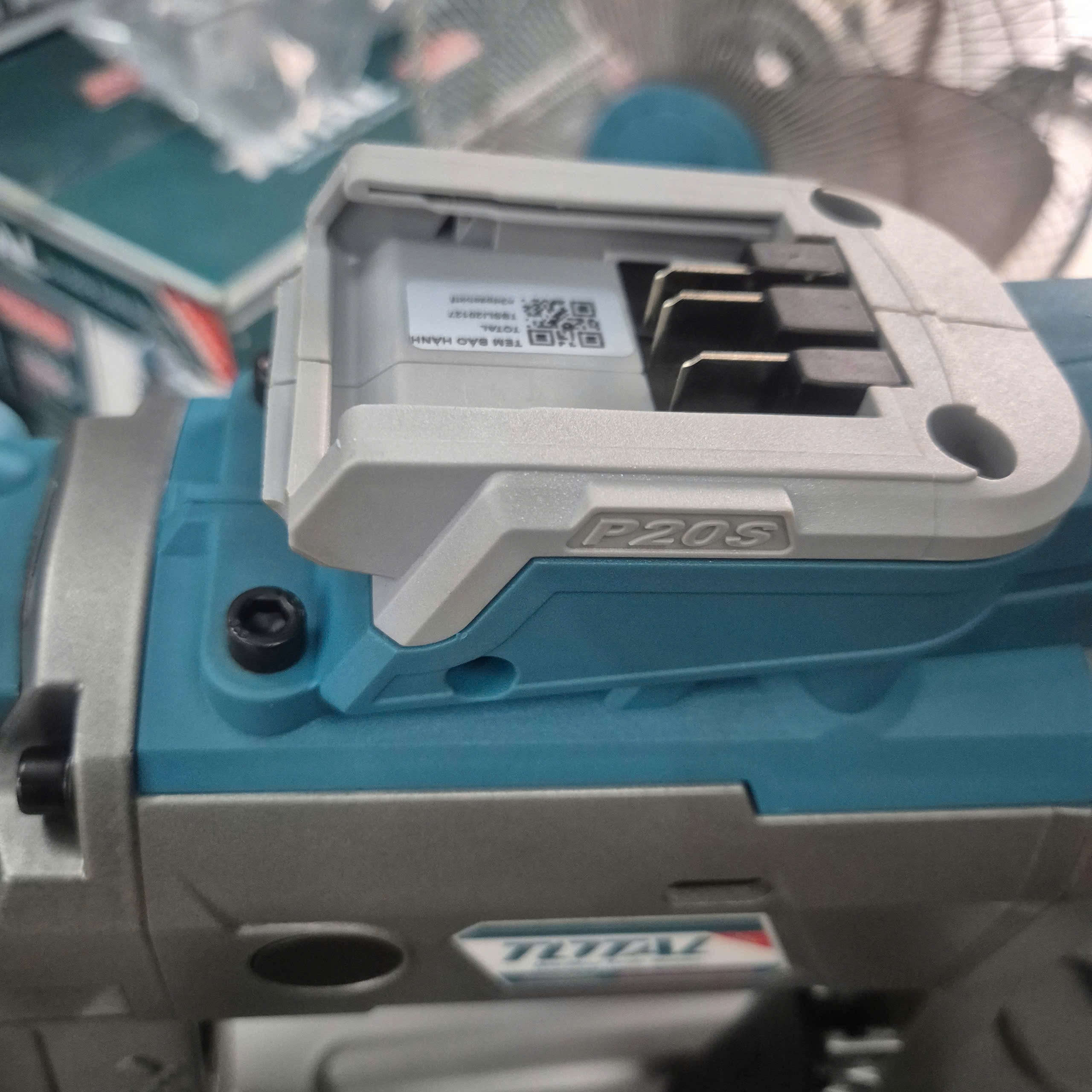 Máy cưa vòng dùng pin 20V TOTAL TBSLI20127 (127mm) - Thân máy